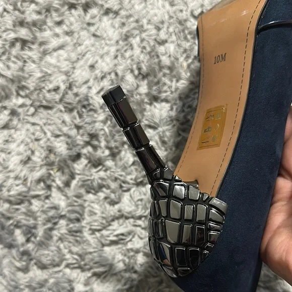 Women's Black Pumps with Silver Accents - Picture 5 of 8